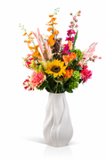 Bunter Seidenblumenstrauß Lina mit gelben, orangenen und pinken Kunstblumen in weißer Vase